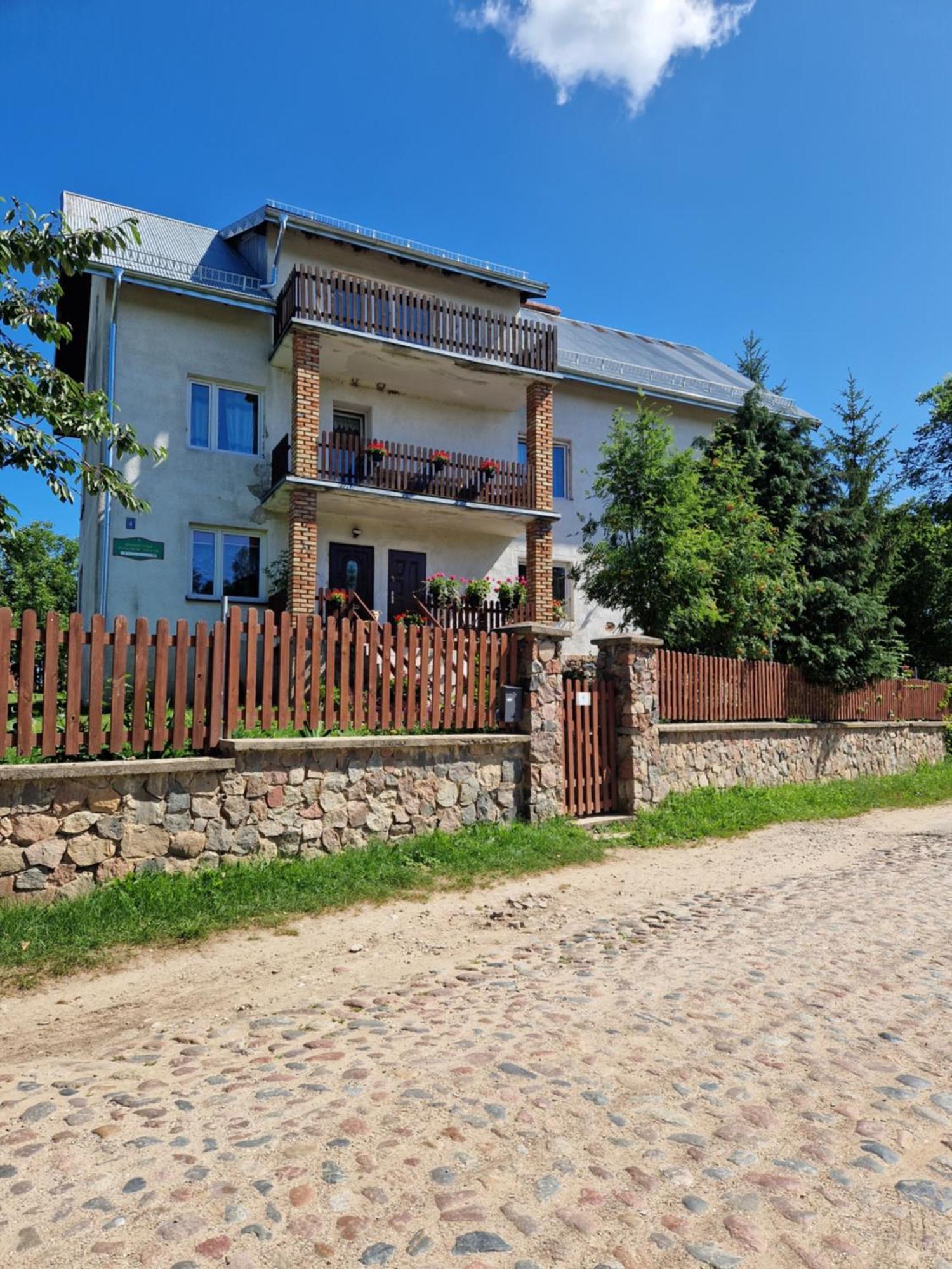Krzywy Zakatek *